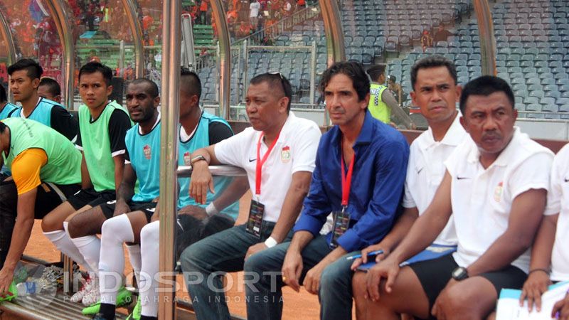 Luciano Leandro (tengah) saat masih menukangi PSM Makassar. Copyright: © Jerry/Indosport